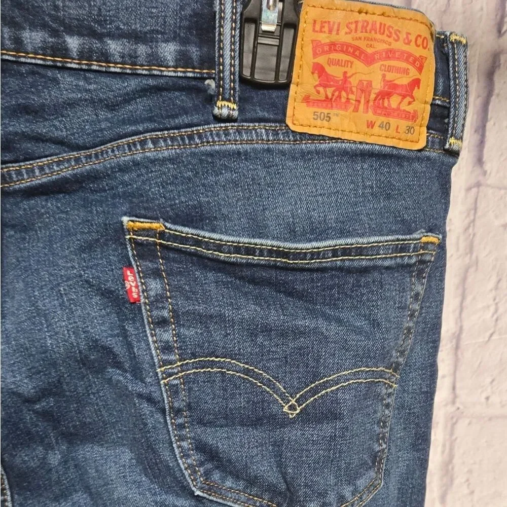 Levi’s 505 Men’s Jeans 40x30 Straight Leg Medium Blue Denim Classic Fit Stretch